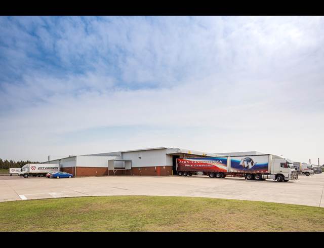 14,163M² WAREHOUSE TO LET IN PROSPECTON INDUSTRIAL