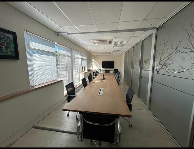 415M² BUILDING TO LET IN NEWLANDS
