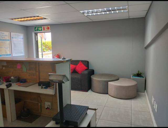 103M² RETAIL RENTED IN TYGERFALLS