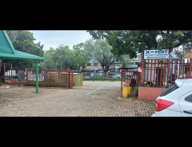 124M² BUSINESS TO LET IN HIGHVELD