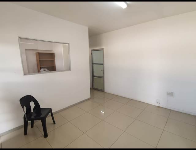 133M² OFFICE TO LET IN VALHALLA