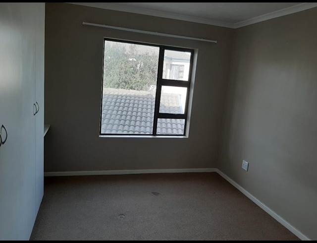 2 BEDROOM PROPERTY TO RENT IN BURGUNDY ESTATE