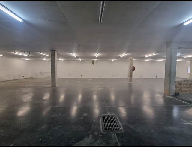 512M² WAREHOUSE TO LET IN ORMONDE