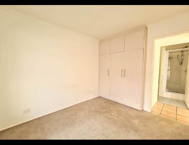 2 bed property to rent in RONDEBOSCH