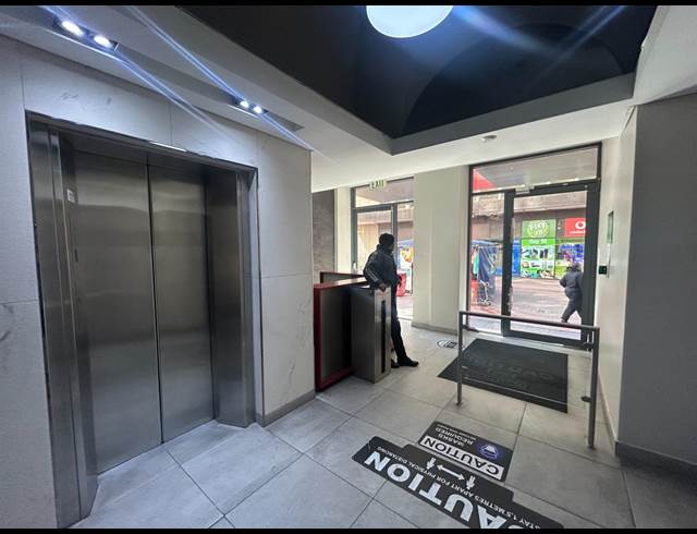 171M² BUILDING TO LET IN CAPE TOWN CITY CENTRE