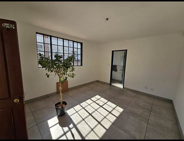 451M² MINI FACTORY TO LET IN KYA SANDS