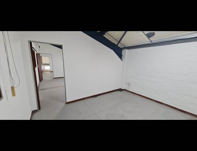 377M² WAREHOUSE TO LET IN OTTERY