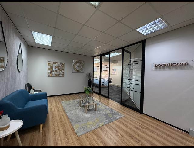 255M² OFFICE TO LET IN LA LUCIA RIDGE