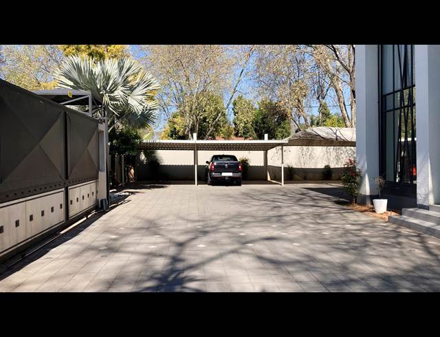 550M² OFFICE TO LET IN ROSEBANK