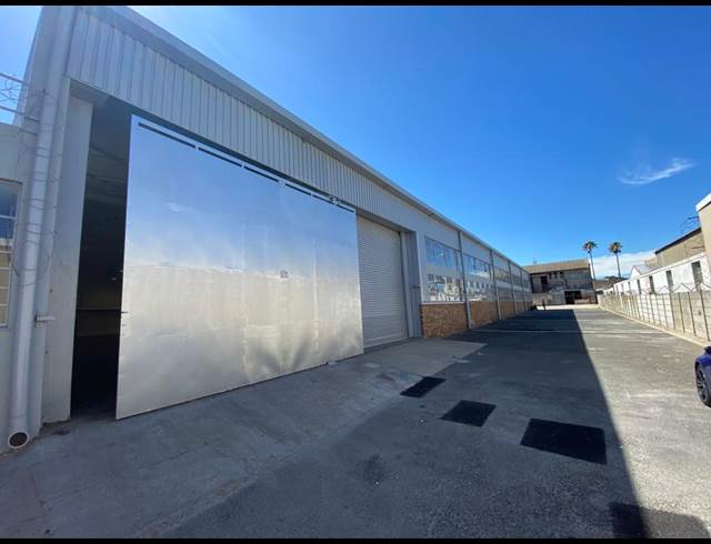 4,303M² WAREHOUSE RENTED IN MAITLAND