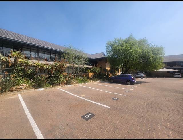 70M² OFFICE TO LET IN VORNA VALLEY