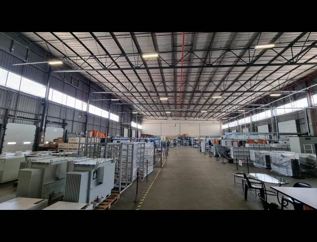 2,052M² WAREHOUSE TO LET IN GLEN MARAIS