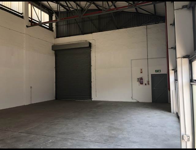334M² WAREHOUSE TO LET IN AIRPORT INDUSTRIA