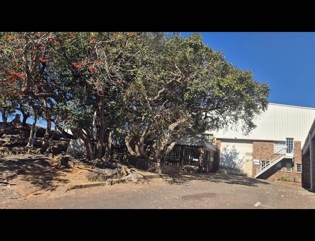 2,049M² WAREHOUSE TO LET IN WEST ACRES EXT 1