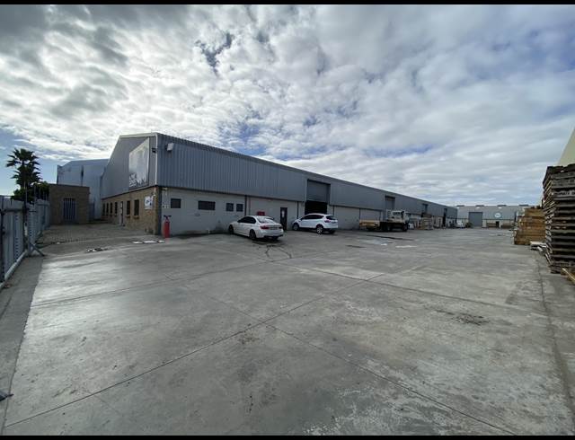 1,150M² WAREHOUSE RENTED IN EPPING INDUSTRIAL
