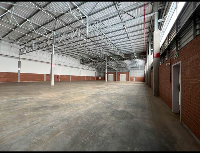 2,230M² WAREHOUSE TO LET IN HIGHVELD