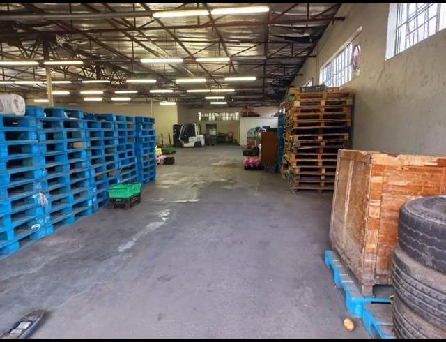 420M² RETAIL TO LET IN WHITE RIVER CENTRAL