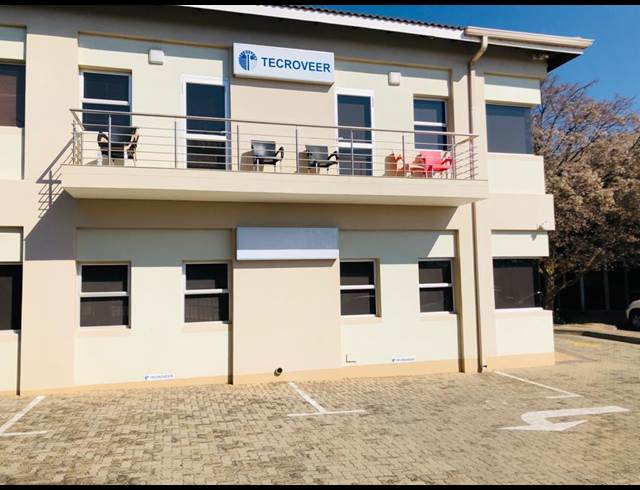 200M² OFFICE TO LET IN KRUGERSDORP CENTRAL