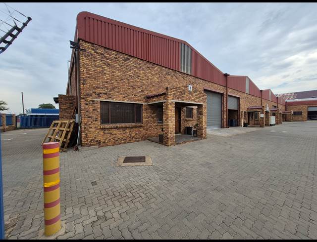 350M² FACTORY TO LET IN ANDERBOLT