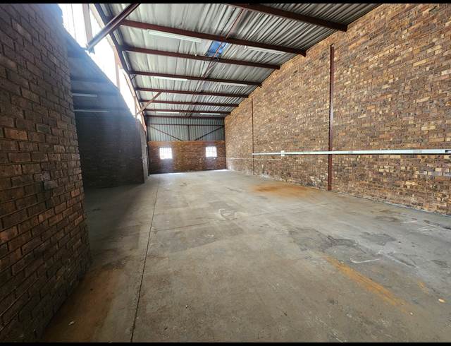 187M² WAREHOUSE TO LET IN WADEVILLE