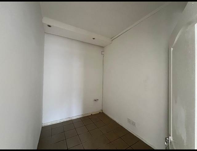 72M² RETAIL TO LET IN HOUT BAY CENTRAL