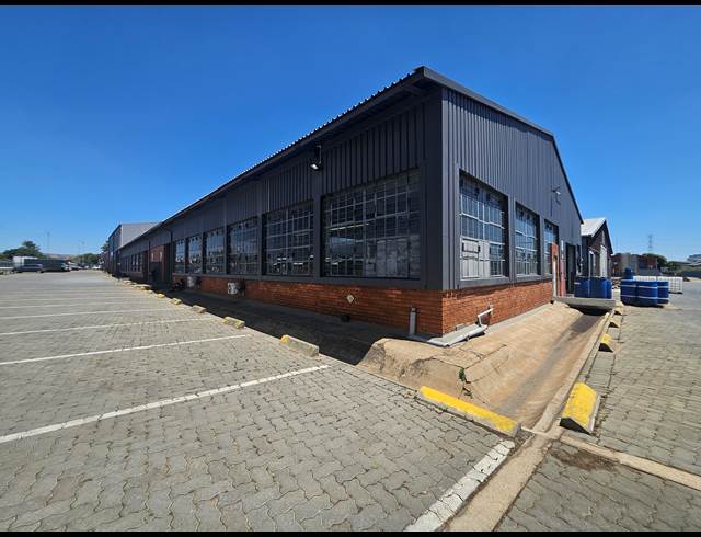 370M² WAREHOUSE TO LET IN ROSSLYN