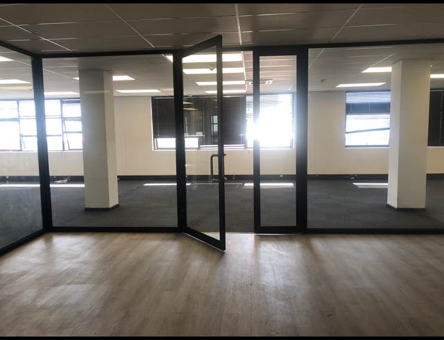 298M² OFFICE TO LET IN SANDHURST
