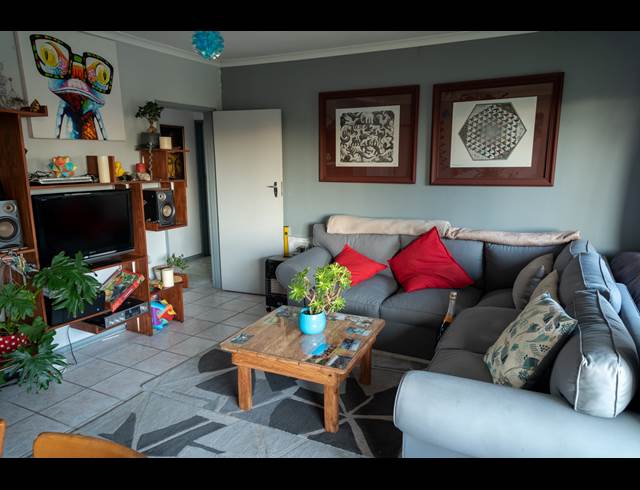 2 bed property to rent in CLAREMONT