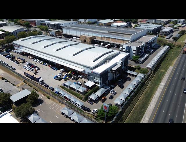 8,760M² WAREHOUSE TO LET IN LINBRO PARK