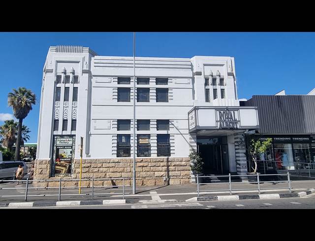 119M² OFFICE TO LET IN WOODSTOCK