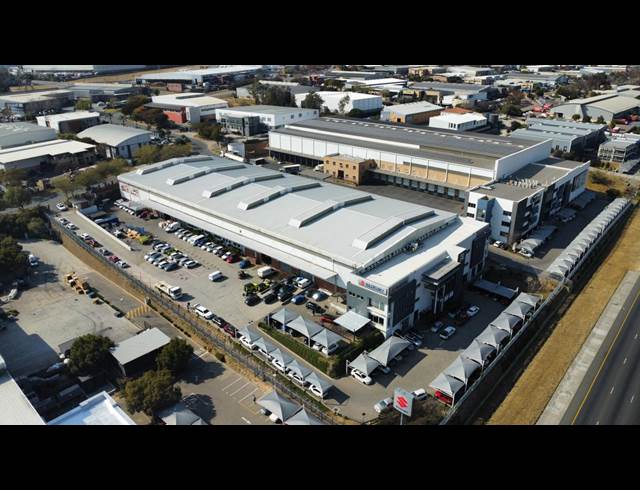 8,760M² WAREHOUSE TO LET IN LINBRO PARK