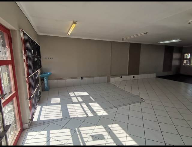 71M² OFFICE TO LET IN VALHALLA