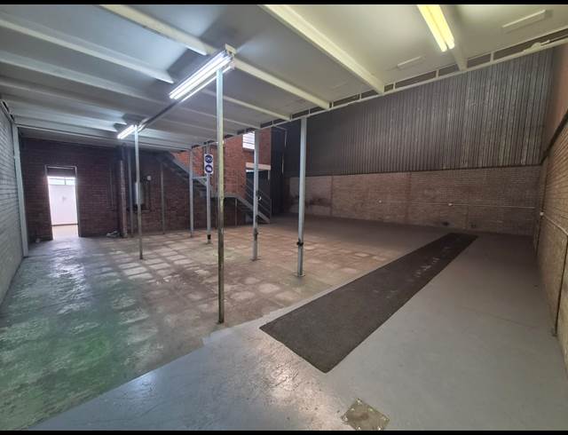 265M² WAREHOUSE TO LET IN WADEVILLE