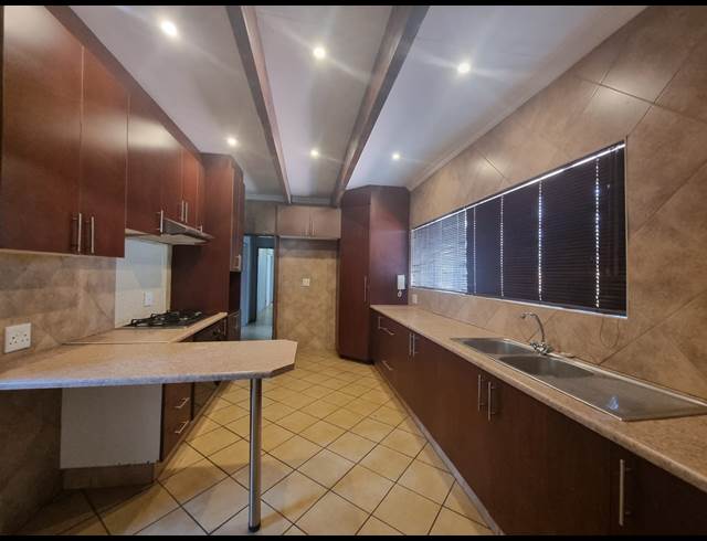 3 BEDROOM HOUSE TO LET IN RISIVILLE