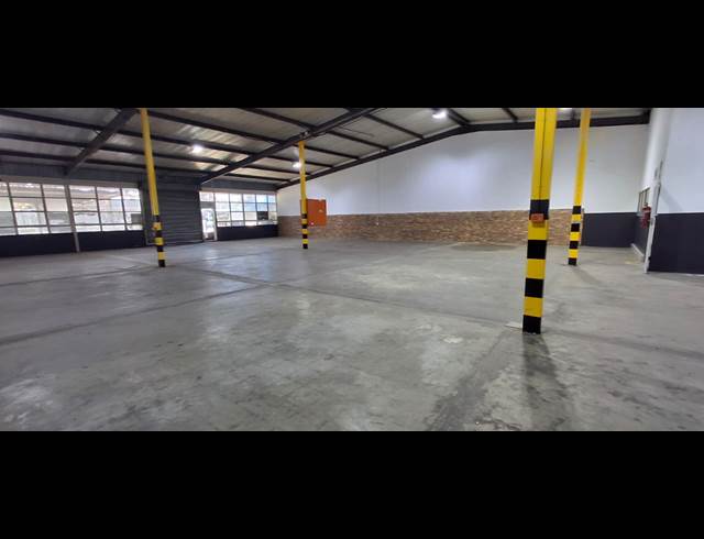 507M² BUILDING TO LET IN BOKSBURG EAST
