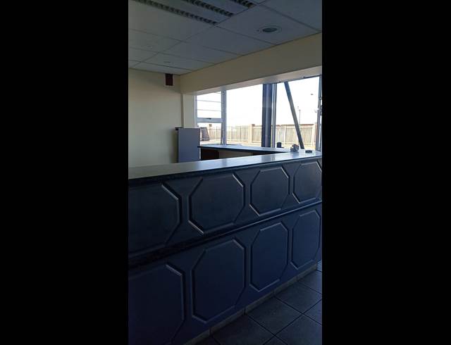 3,301.50M² WAREHOUSE TO LET IN PINETOWN CENTRAL