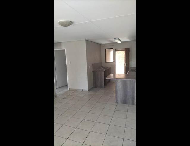 2 BEDROOM PROPERTY TO RENT IN ELSPARK