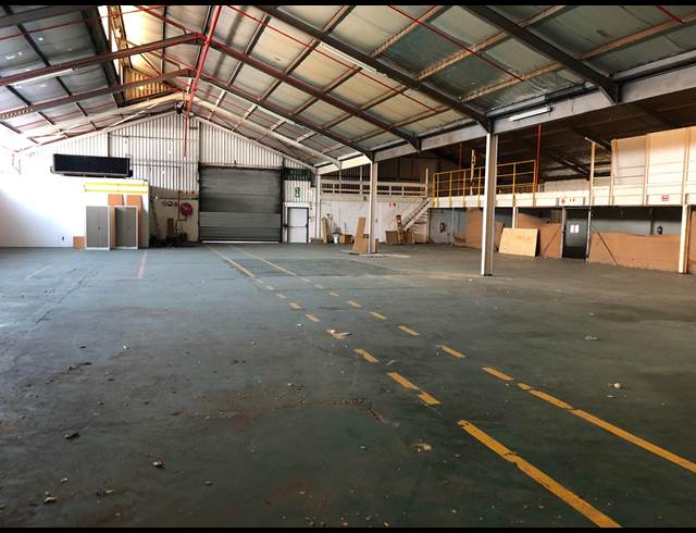 3,685M² WAREHOUSE TO LET IN EPPING INDUSTRIAL