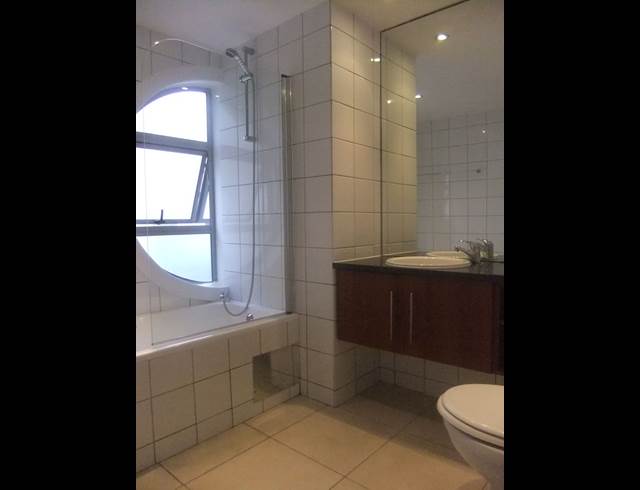 2 bed property to rent in CLAREMONT