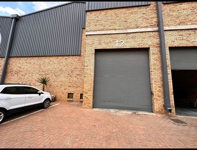 512M² WAREHOUSE TO LET IN ORMONDE