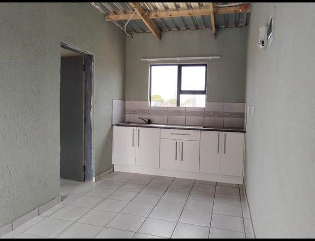 1 BEDROOM PROPERTY TO RENT IN KURUMAN