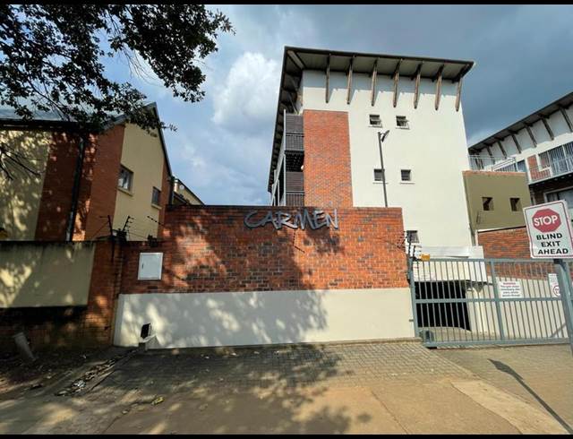 1 BEDROOM PROPERTY TO RENT IN DIE BULT