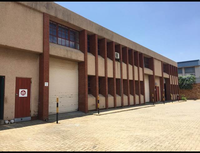 290M² WAREHOUSE TO LET IN FERNDALE