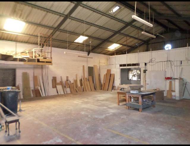 250M² WAREHOUSE TO LET IN BEACONVALE