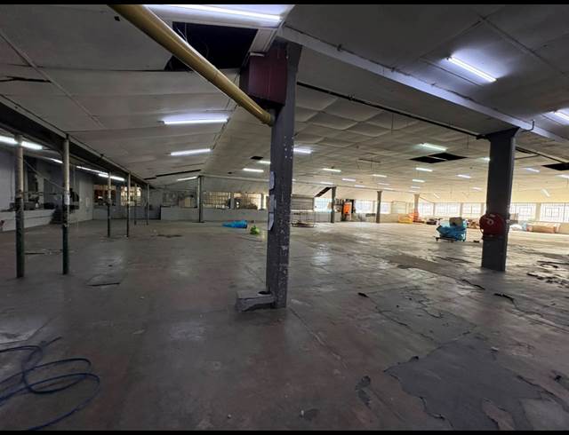 11,000M² WAREHOUSE TO LET IN GERMISTON CENTRAL