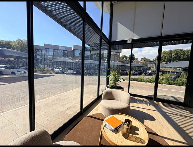 265M² OFFICE TO LET IN HALFWAY HOUSE