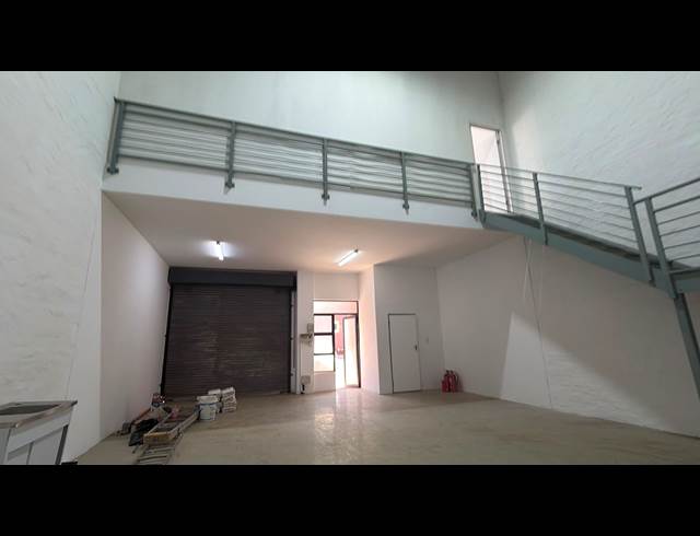 162M² WAREHOUSE TO LET IN TUNNEY