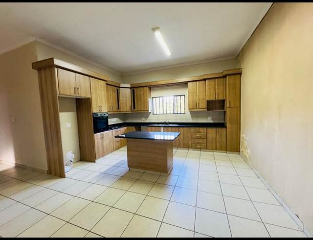3 BEDROOM PROPERTY TO RENT IN RESERVOIR HILLS