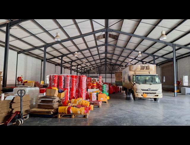 2,000M² WAREHOUSE TO LET IN ROCKY DRIFT