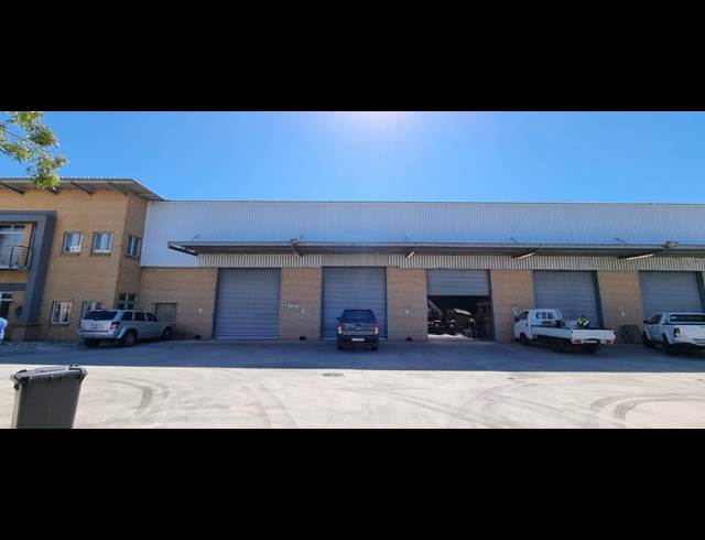 1,528M² WAREHOUSE TO LET IN AIRPORT INDUSTRIA